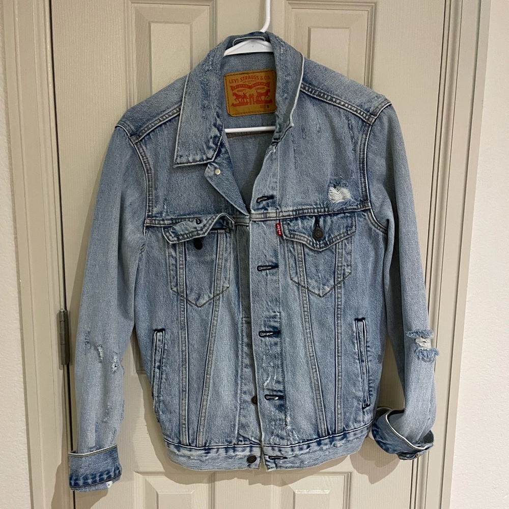 Levi’s trucker jacket